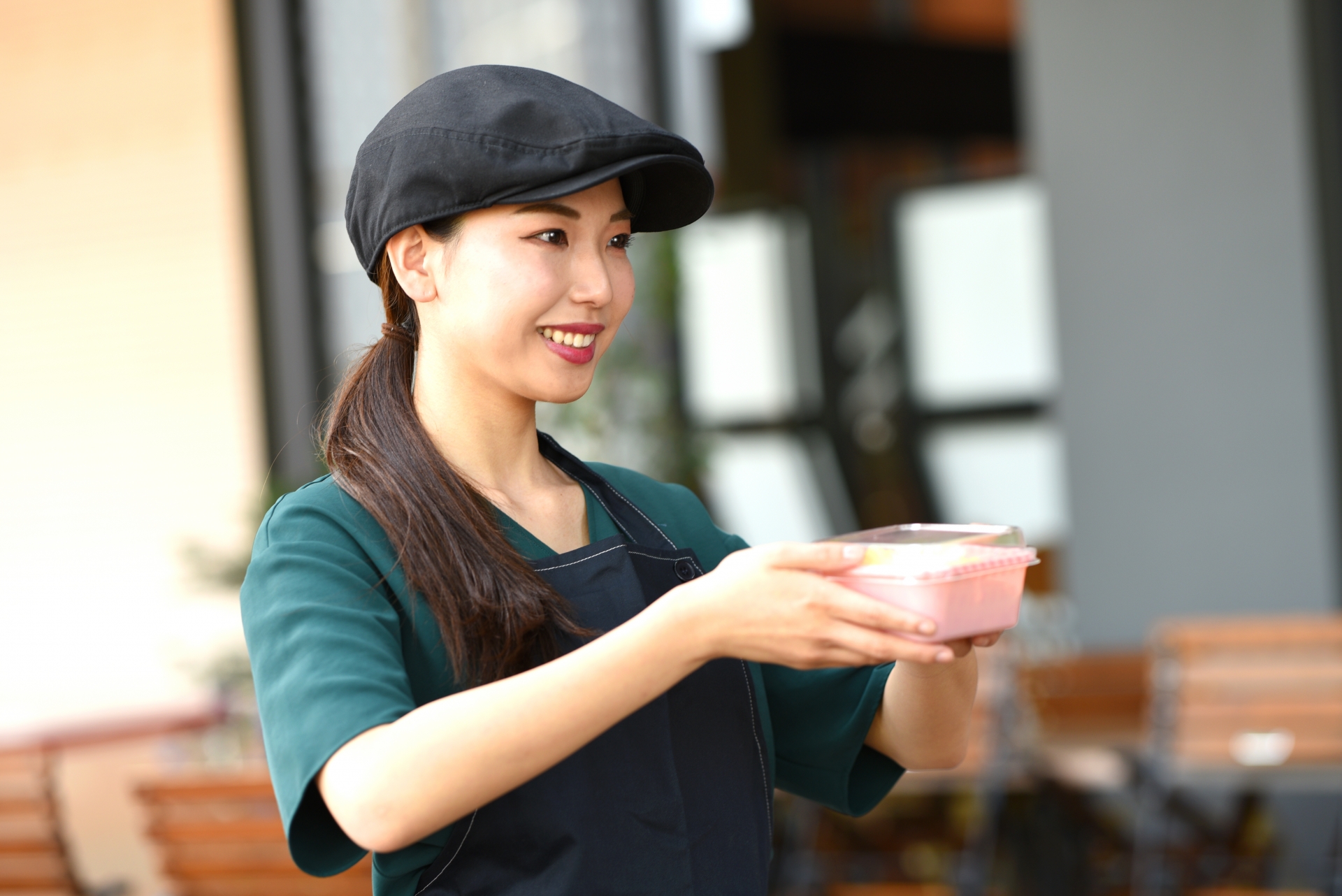 飲食店テイクアウトやデリバリーはキャッシュレスとの相性抜群!
